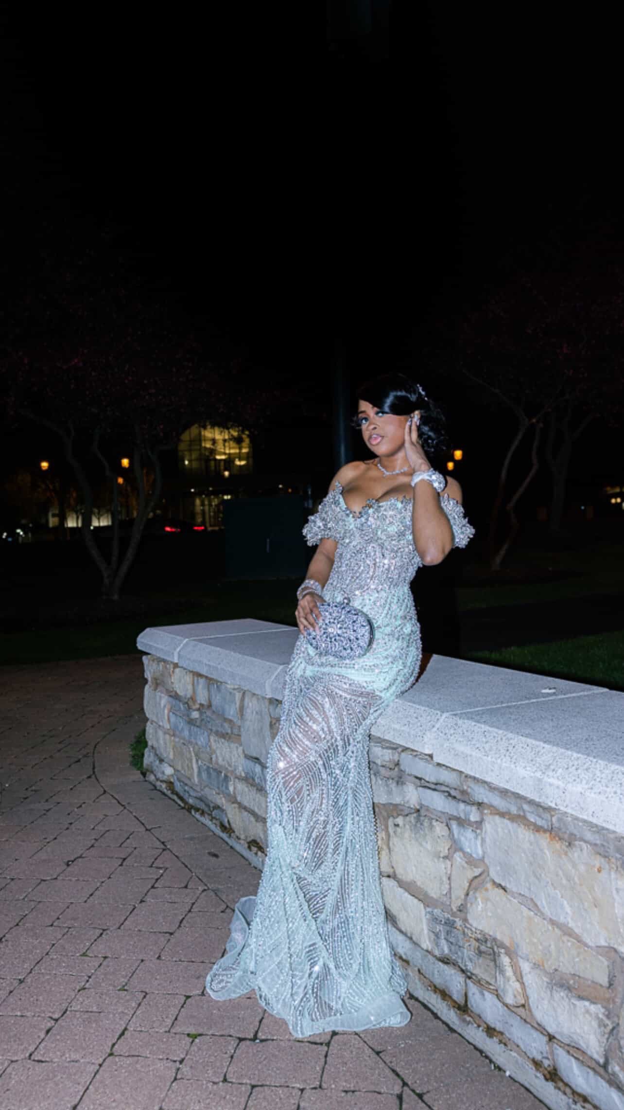 Darriy: Classic Dress